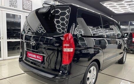 Hyundai Grand Starex Grand Starex I рестайлинг 2, 2018 год, 3 100 000 рублей, 4 фотография