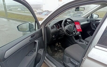 Volkswagen Tiguan II, 2019 год, 2 050 000 рублей, 12 фотография