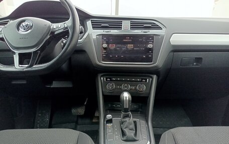 Volkswagen Tiguan II, 2019 год, 2 050 000 рублей, 18 фотография