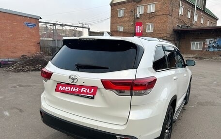 Toyota Highlander III, 2018 год, 4 490 000 рублей, 3 фотография