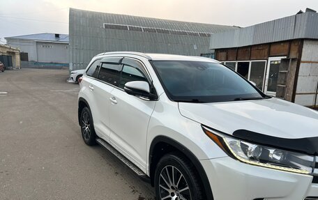 Toyota Highlander III, 2018 год, 4 490 000 рублей, 5 фотография