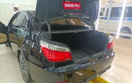 BMW 5 серия, 2007 год, 950 000 рублей, 18 фотография