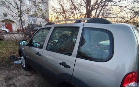 Chevrolet Niva I рестайлинг, 2016 год, 750 000 рублей, 4 фотография