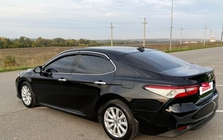 Toyota Camry, 2019 год, 2 750 000 рублей, 6 фотография