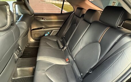 Toyota Camry, 2019 год, 2 750 000 рублей, 11 фотография