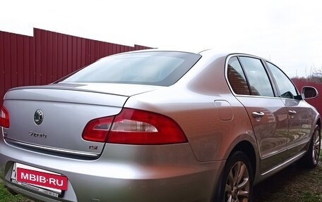 Skoda Superb III рестайлинг, 2011 год, 1 395 000 рублей, 3 фотография