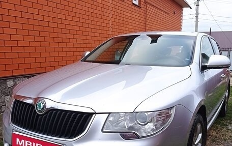 Skoda Superb III рестайлинг, 2011 год, 1 395 000 рублей, 6 фотография