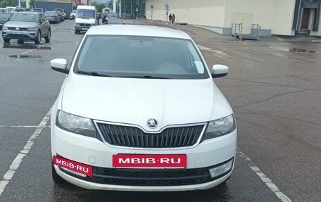 Skoda Rapid I, 2015 год, 830 000 рублей, 3 фотография