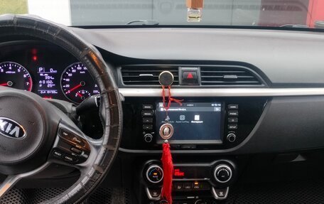 KIA Rio IV, 2019 год, 1 300 000 рублей, 6 фотография