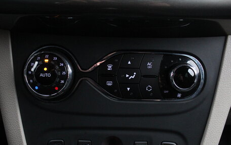 Renault Logan II, 2014 год, 730 000 рублей, 15 фотография