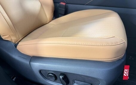 Lexus RX IV рестайлинг, 2025 год, 8 240 000 рублей, 31 фотография