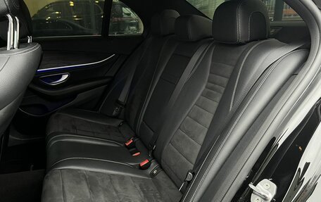 Mercedes-Benz E-Класс, 2017 год, 2 850 000 рублей, 33 фотография