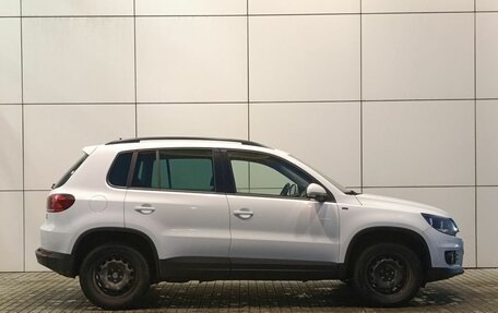 Volkswagen Tiguan I, 2015 год, 1 450 000 рублей, 5 фотография