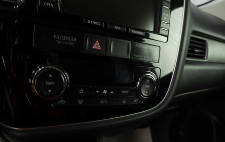 Mitsubishi Outlander III рестайлинг 3, 2013 год, 1 589 000 рублей, 15 фотография