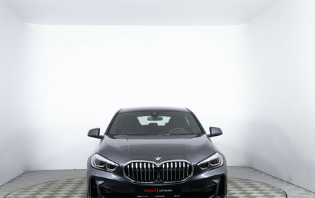 BMW 1 серия, 2019 год, 2 970 000 рублей, 2 фотография