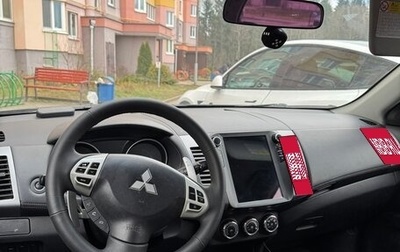 Mitsubishi Outlander III рестайлинг 3, 2010 год, 750 000 рублей, 1 фотография