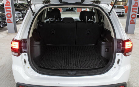 Mitsubishi Outlander III рестайлинг 3, 2019 год, 1 898 000 рублей, 10 фотография