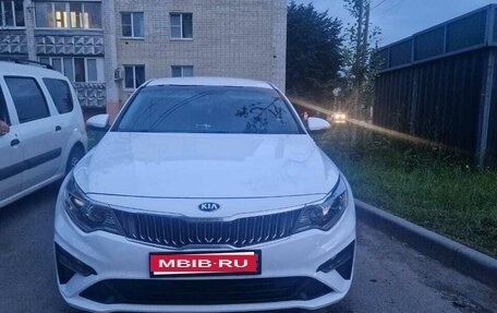 KIA Optima IV, 2019 год, 1 900 000 рублей, 7 фотография