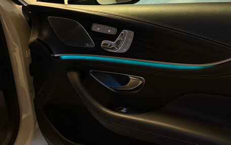 Mercedes-Benz CLS, 2018 год, 5 200 000 рублей, 15 фотография