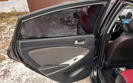 Hyundai Solaris II рестайлинг, 2011 год, 890 000 рублей, 5 фотография