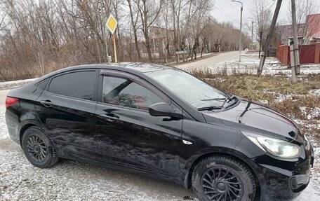 Hyundai Solaris II рестайлинг, 2011 год, 890 000 рублей, 11 фотография