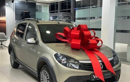 Renault Sandero I, 2013 год, 937 000 рублей, 3 фотография