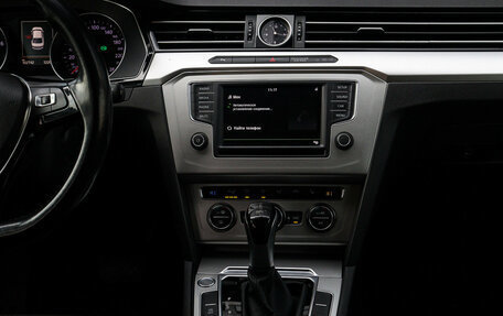 Volkswagen Passat B8 рестайлинг, 2016 год, 1 857 000 рублей, 7 фотография