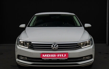 Volkswagen Passat B8 рестайлинг, 2016 год, 1 857 000 рублей, 2 фотография