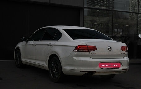 Volkswagen Passat B8 рестайлинг, 2016 год, 1 857 000 рублей, 19 фотография