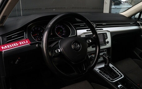 Volkswagen Passat B8 рестайлинг, 2016 год, 1 857 000 рублей, 20 фотография