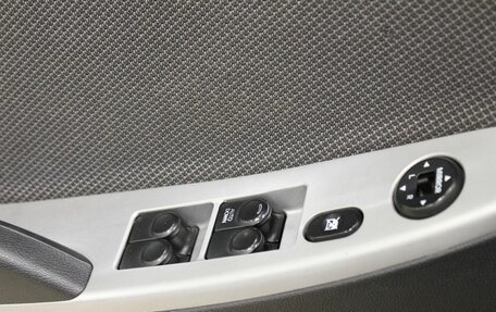 Hyundai Solaris II рестайлинг, 2011 год, 475 000 рублей, 12 фотография