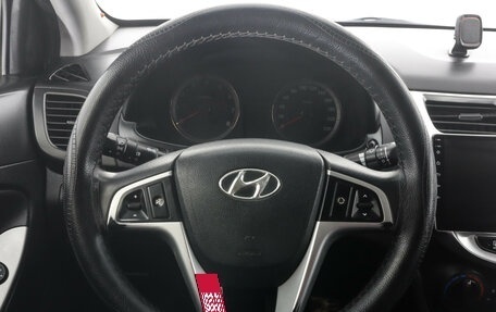 Hyundai Solaris II рестайлинг, 2016 год, 699 000 рублей, 15 фотография