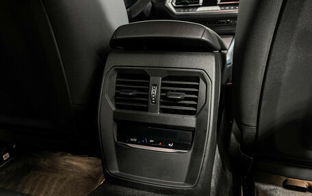 BMW 3 серия, 2019 год, 3 170 000 рублей, 19 фотография