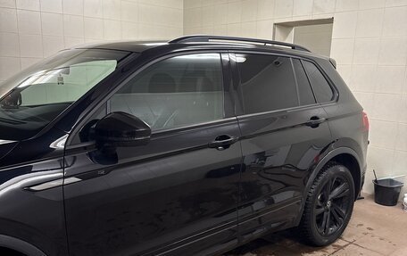 Volkswagen Tiguan II, 2021 год, 4 650 000 рублей, 3 фотография