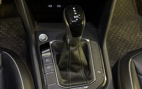 Volkswagen Tiguan II, 2021 год, 4 650 000 рублей, 21 фотография