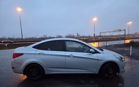 Hyundai Solaris II рестайлинг, 2015 год, 830 000 рублей, 4 фотография