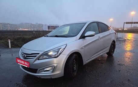 Hyundai Solaris II рестайлинг, 2015 год, 830 000 рублей, 8 фотография