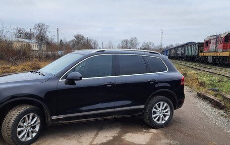 Volkswagen Touareg III, 2010 год, 1 750 000 рублей, 2 фотография