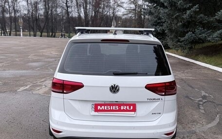 Volkswagen Touran III, 2020 год, 2 500 000 рублей, 5 фотография