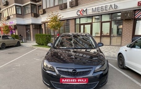 Opel Astra J, 2011 год, 670 000 рублей, 7 фотография