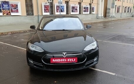 Tesla Model S I, 2012 год, 2 100 000 рублей, 2 фотография