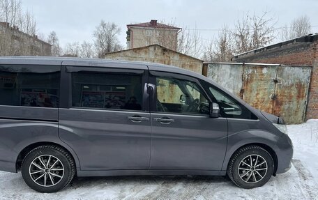 Honda Stepwgn IV, 2020 год, 2 320 000 рублей, 8 фотография