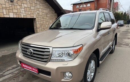 Toyota Land Cruiser 200, 2013 год, 3 700 000 рублей, 1 фотография