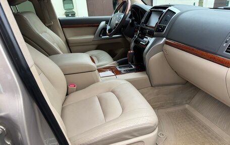 Toyota Land Cruiser 200, 2013 год, 3 700 000 рублей, 18 фотография