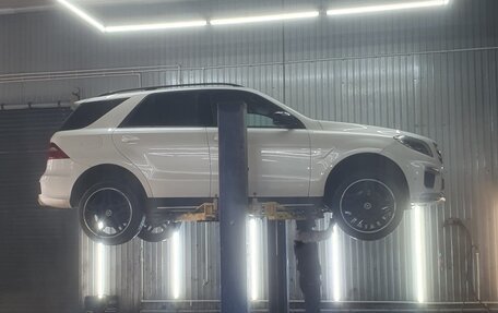 Mercedes-Benz M-Класс, 2012 год, 2 350 000 рублей, 4 фотография