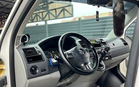 Volkswagen Transporter T5 рестайлинг, 2010 год, 1 190 000 рублей, 10 фотография