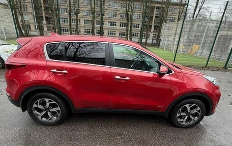 KIA Sportage IV рестайлинг, 2020 год, 2 300 000 рублей, 4 фотография