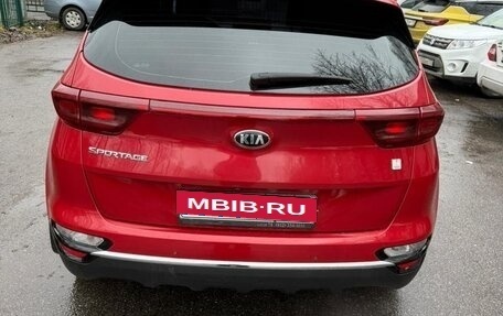 KIA Sportage IV рестайлинг, 2020 год, 2 300 000 рублей, 3 фотография