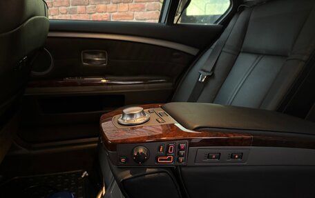 BMW 7 серия, 2004 год, 3 590 000 рублей, 25 фотография