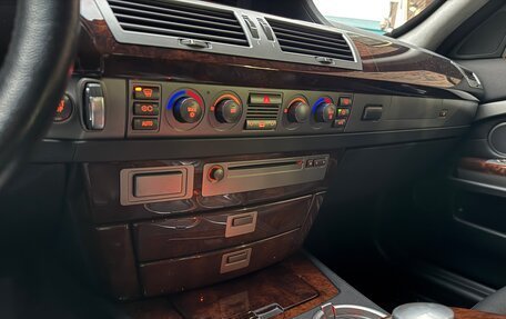 BMW 7 серия, 2004 год, 3 590 000 рублей, 31 фотография